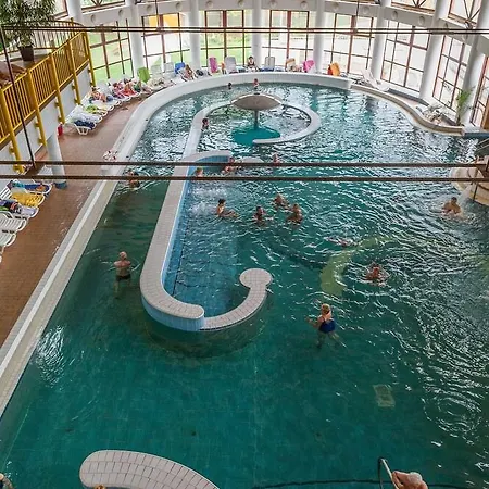 Park By Radisson & ホテル 4*