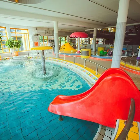 ホテル Park By Radisson & 4*
