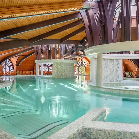 Hotel Park By Radisson & 4*