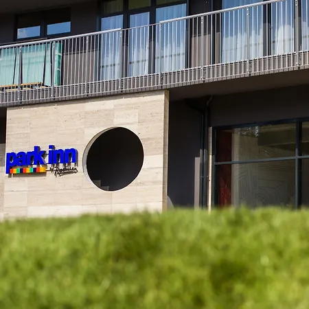 Ξενοδοχείο Park By Radisson & 4*