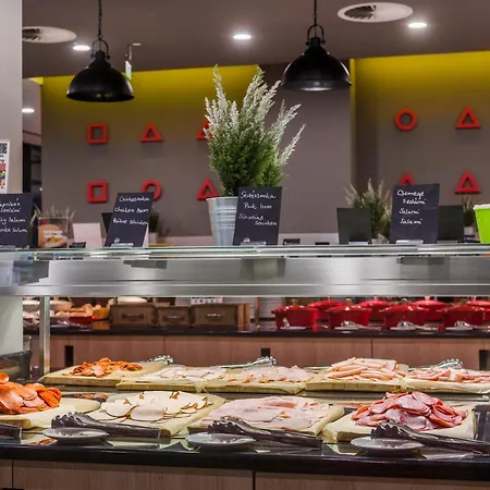 Park By Radisson & Ξενοδοχείο Zalakaros