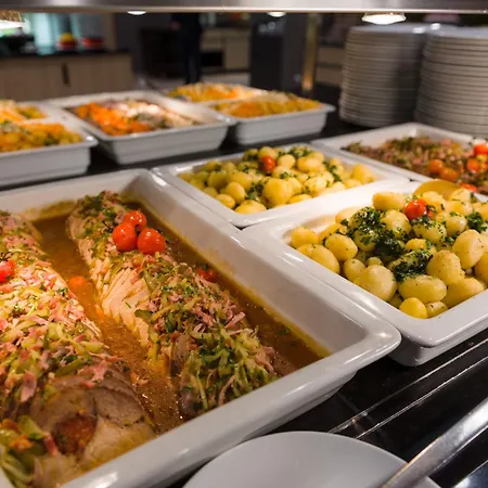 Park By Radisson & Ξενοδοχείο 4*