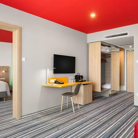 מלון Park By Radisson &