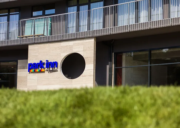 מלון Park By Radisson & 4*